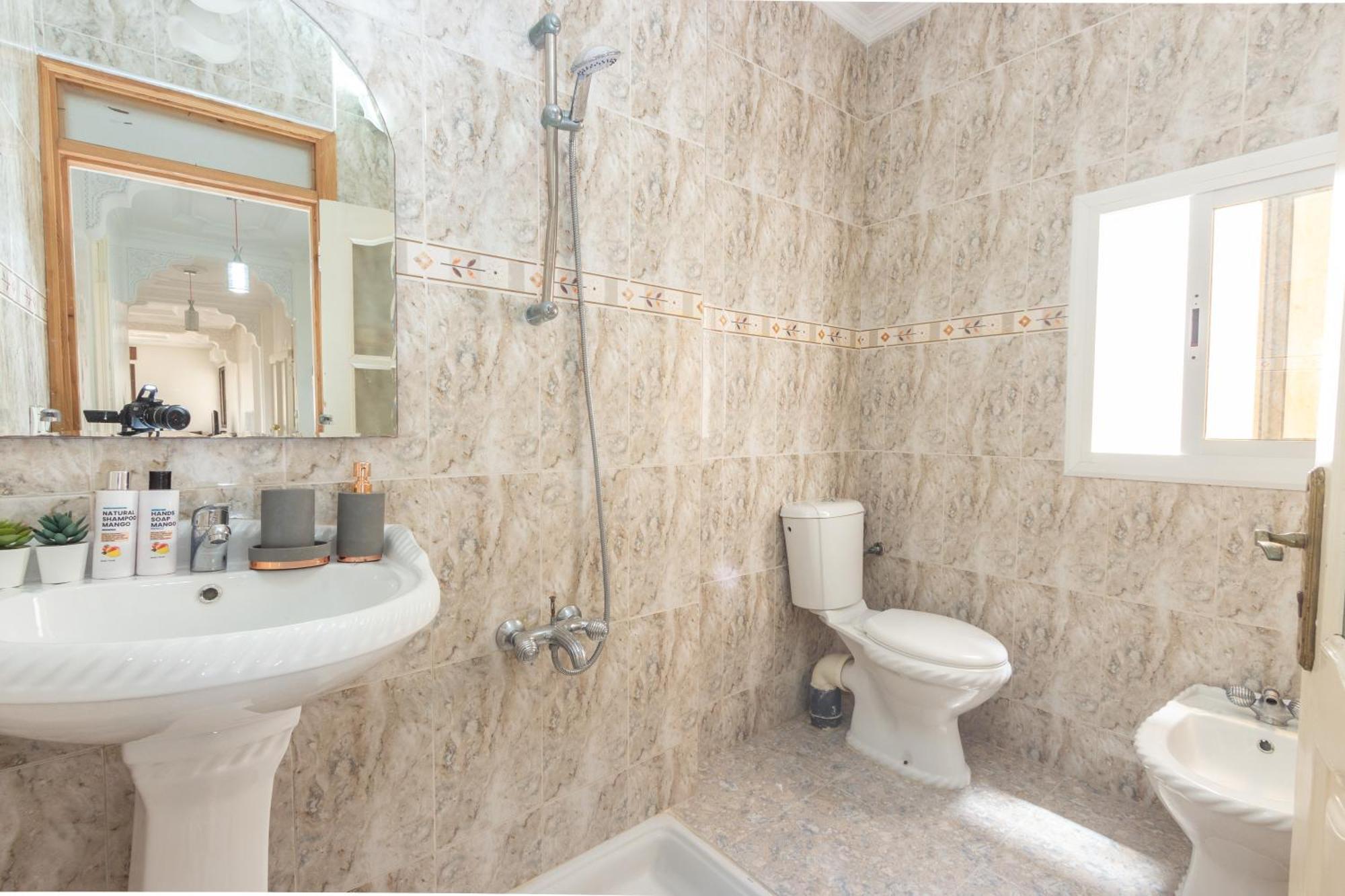 Appartements Calmes Et Spacieux Tétouan Exterior foto